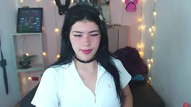 catalinahot707rs from StripChat is Freechat