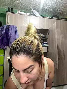 Try girls webcam shows. Sweet cute Free Performers.