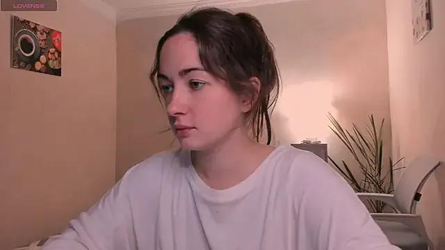 cClandesTina from StripChat is Freechat