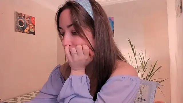 Freechat cClandesTina on StripChat