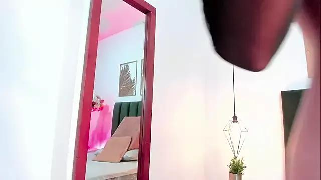 Try girls webcam shows. Sweet cute Free Performers.