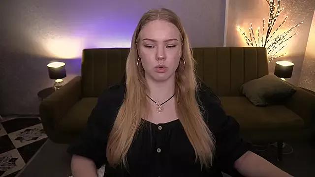 CelesteNoir from StripChat is Freechat