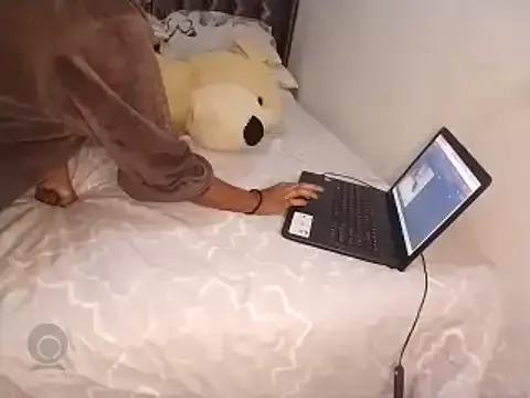 Try girls webcam shows. Sweet cute Free Performers.