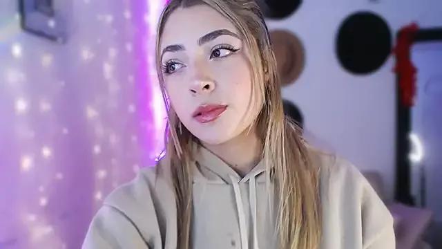 Try girls webcam shows. Sweet cute Free Performers.