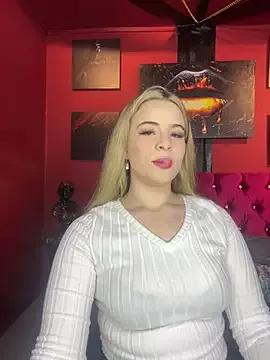 channell_whitee from StripChat is Freechat