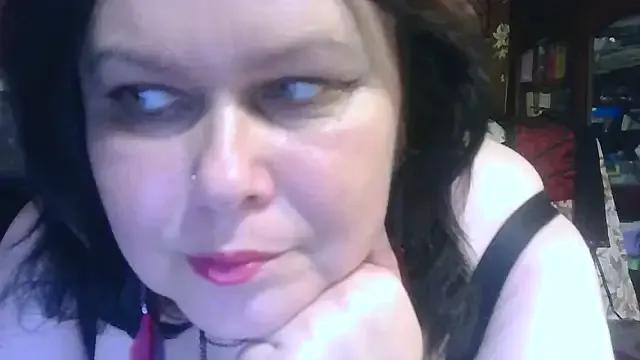 CharleeKendall from StripChat is Freechat