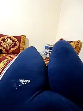 Charmota_sexi from StripChat is Freechat