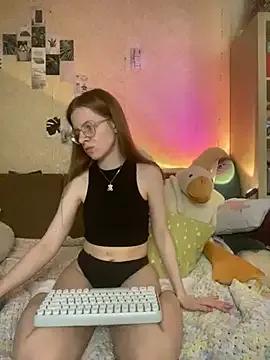 chereshenka from StripChat is Freechat