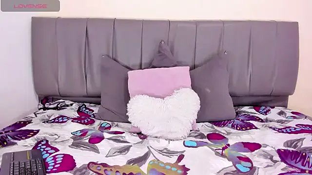 Freechat Cherllynn on StripChat