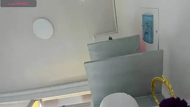 Freechat Cherllynn on StripChat