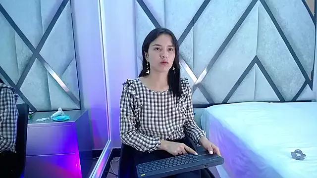 Cherry_Sanderss from StripChat is Freechat