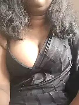 Chubbygirl_2 from StripChat is Freechat