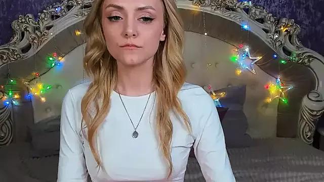 CindyFors from StripChat is Freechat