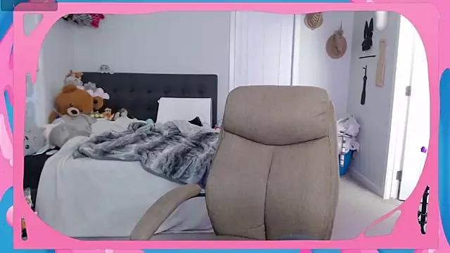 Try girls webcam shows. Sweet cute Free Performers.
