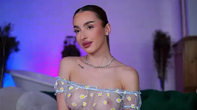 ClaraBenatti from StripChat is Freechat