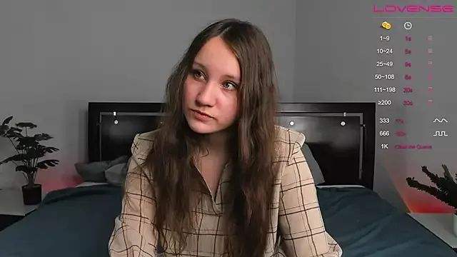ClareBackerr from StripChat is Freechat