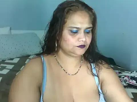 clover_spice21 from StripChat is Freechat