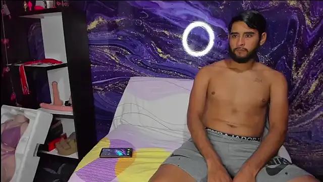 couple69extrem from StripChat is Freechat