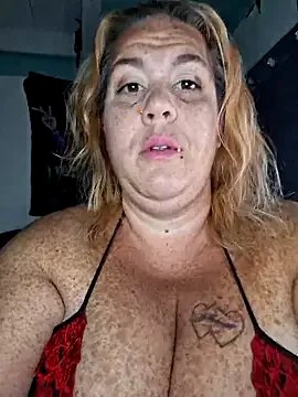 Freechat Courdles on StripChat