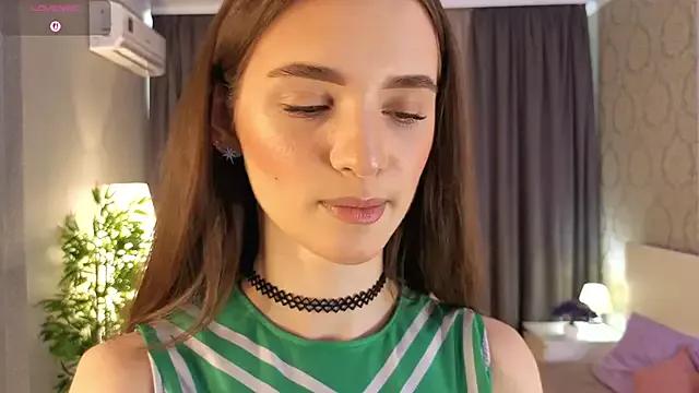courtney_williams_1 from StripChat is Freechat