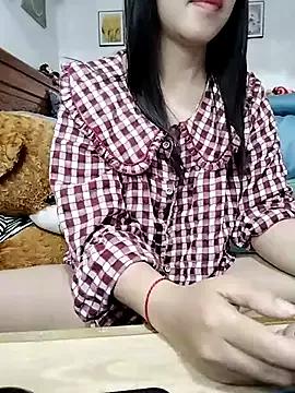 Try girls webcam shows. Sweet cute Free Performers.