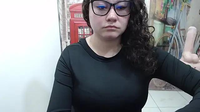 curly_greeneyed from StripChat is Freechat