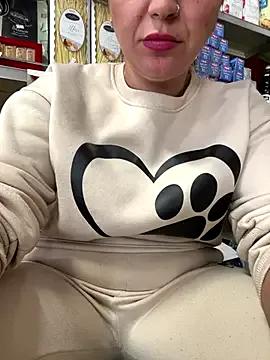 Try girls webcam shows. Sweet cute Free Performers.