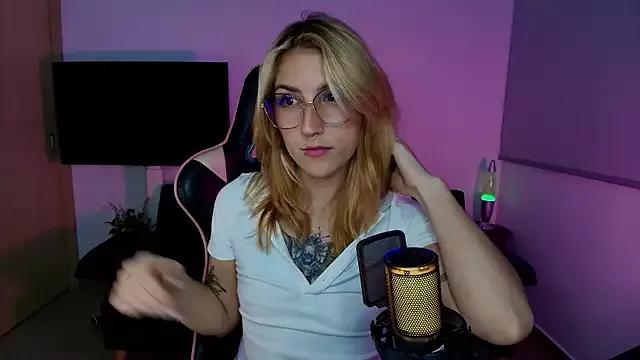 Try girls webcam shows. Sweet cute Free Performers.