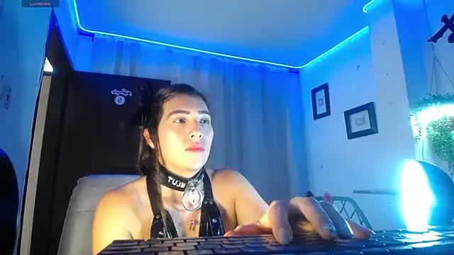 DaMikaela_ from StripChat is Freechat