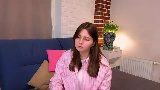 Freechat DanetteSaab on StripChat