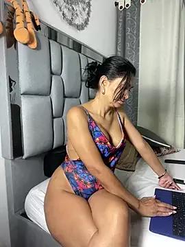 Try girls webcam shows. Sweet cute Free Performers.