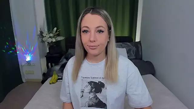 Try girls webcam shows. Sweet cute Free Performers.