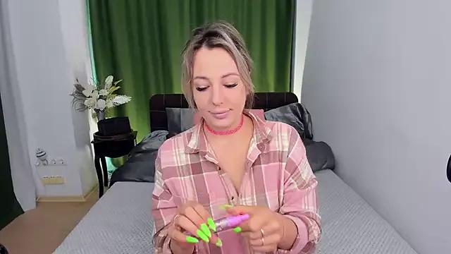 Try girls webcam shows. Sweet cute Free Performers.