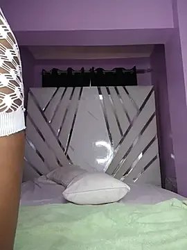 Danius-queen from StripChat is Freechat