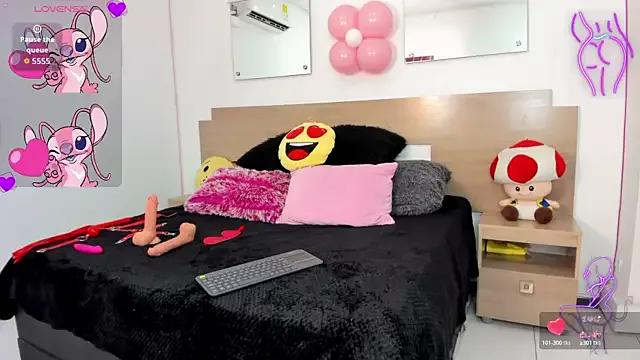 Try girls webcam shows. Sweet cute Free Performers.