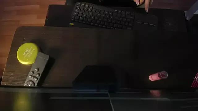Danne_giantbutt from StripChat is Freechat