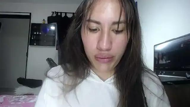 DanniiftTeviin from StripChat is Freechat