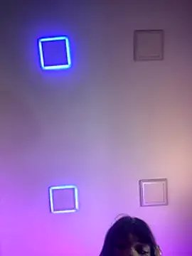 Freechat Daphnne_XXX on StripChat