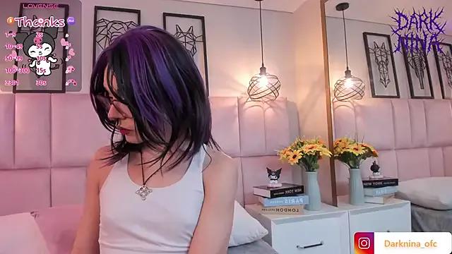 Dark_nina_ from StripChat is Freechat