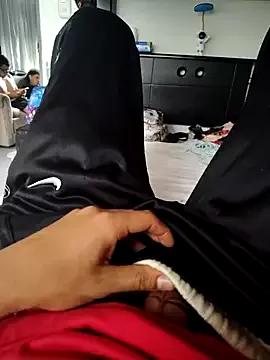 Davig4 from StripChat is Freechat