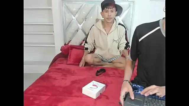 DemianSalvatore from StripChat