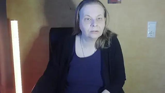 Diamond_Bite from StripChat is Freechat