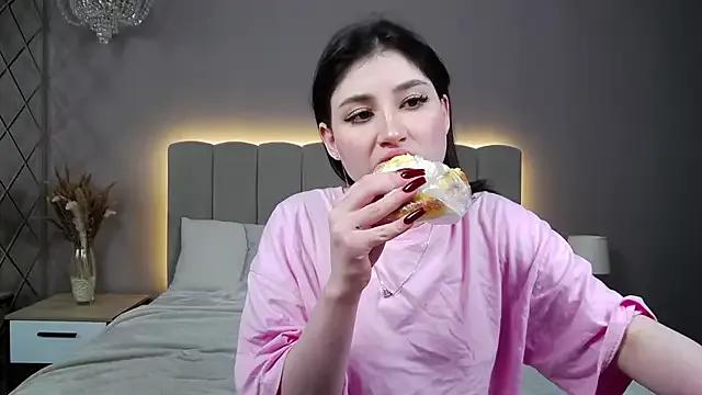 DianaMello from StripChat is Freechat