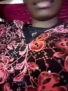 Dintreshlamelo from StripChat is Freechat