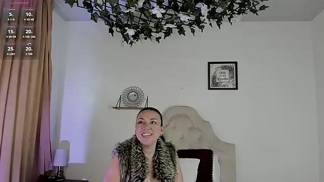 Diosavera from StripChat is Freechat
