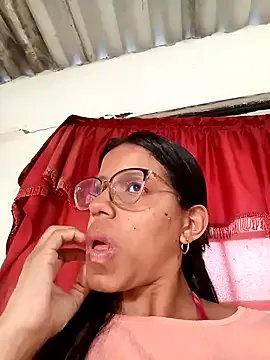 Dirty_She_Wolf from StripChat is Freechat