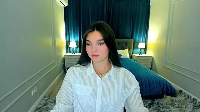 DivineAmour from StripChat is Freechat