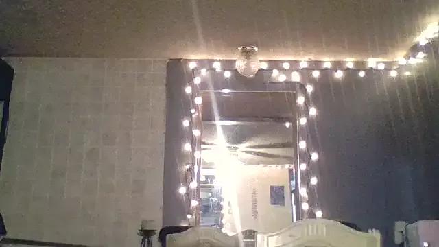 DoobieTrippin420 from StripChat