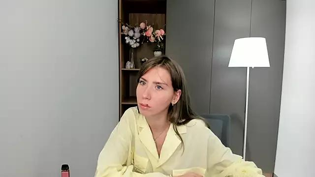 Try girls webcam shows. Sweet cute Free Performers.