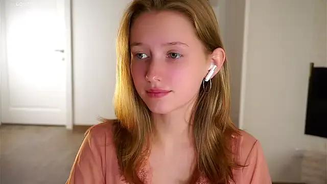DorianCrofoot from StripChat is Freechat